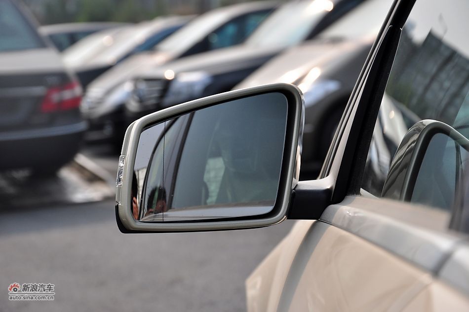 2011款奔驰C级高清到店实拍