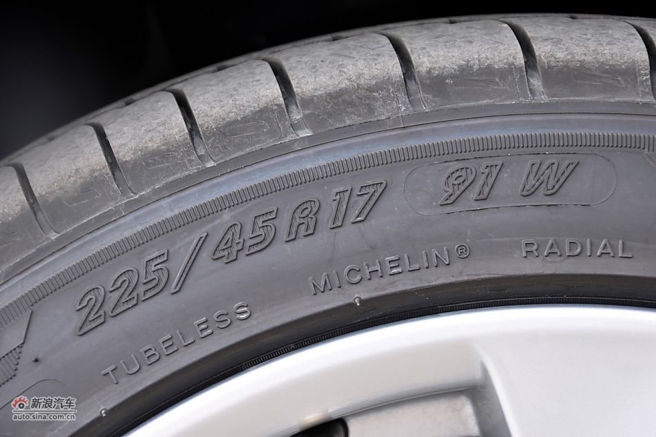 2011款奔驰C级高清到店实拍