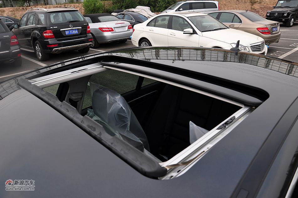2011款奔驰C级高清到店实拍