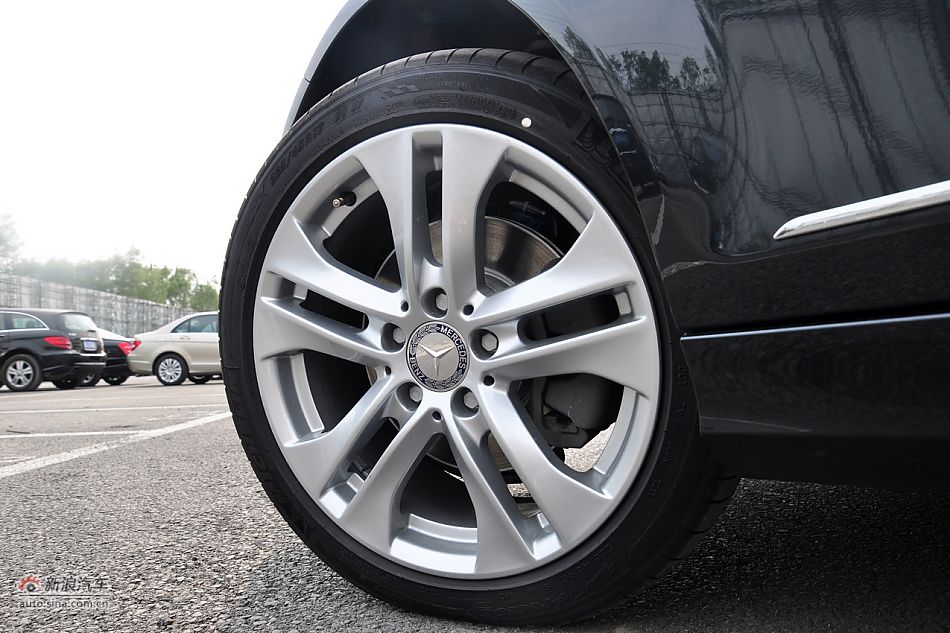 2011款奔驰C级高清到店实拍