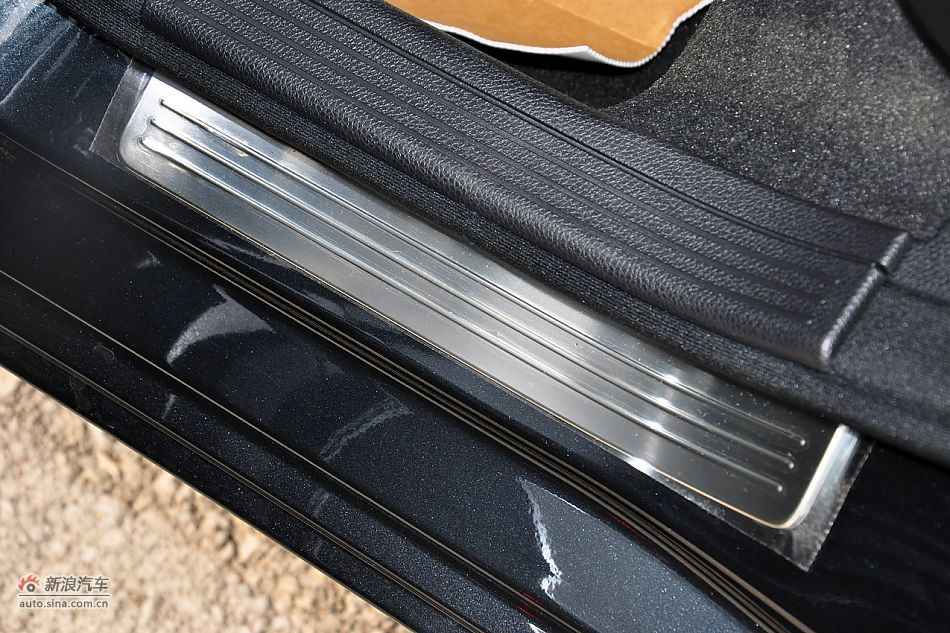 2011款奔驰C级高清到店实拍