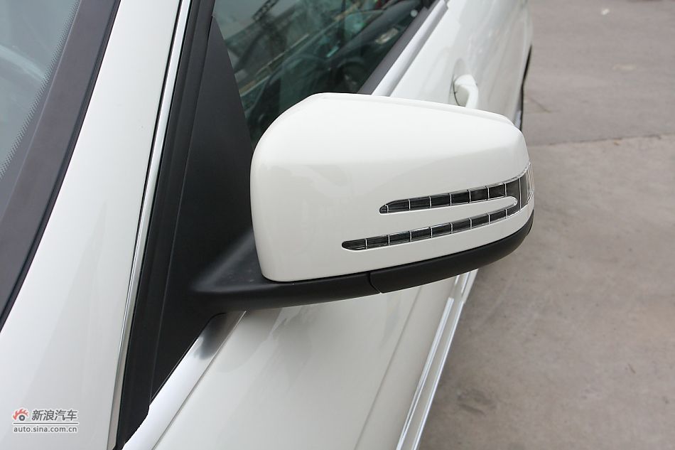 2010款奔驰C260 CGI运动型