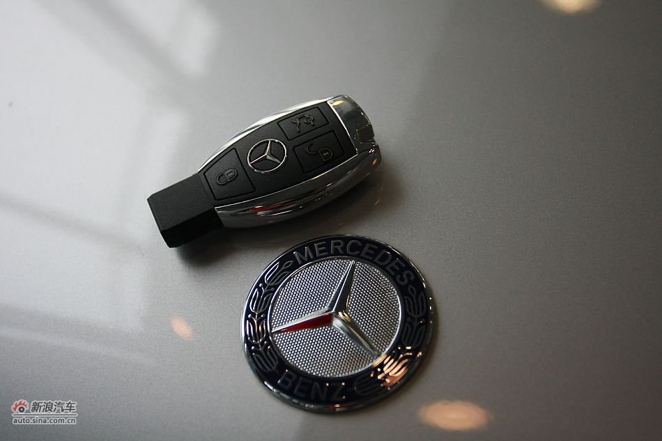 发动机、底盘及后备箱