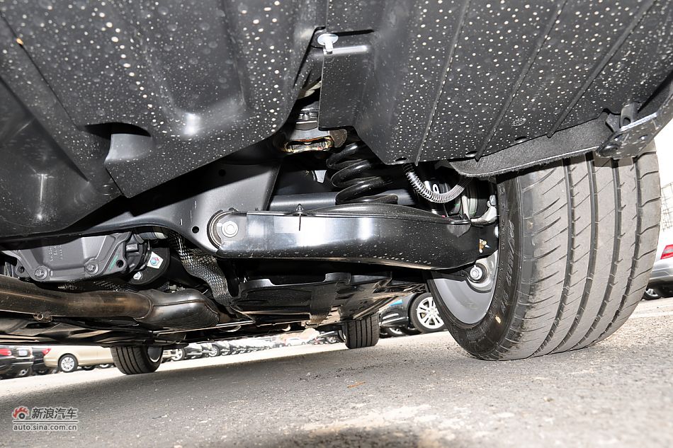 2011款奔驰C级实拍