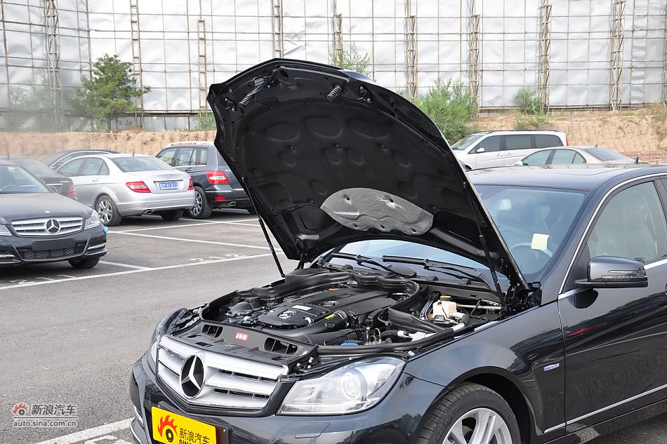 2011款奔驰C级实拍