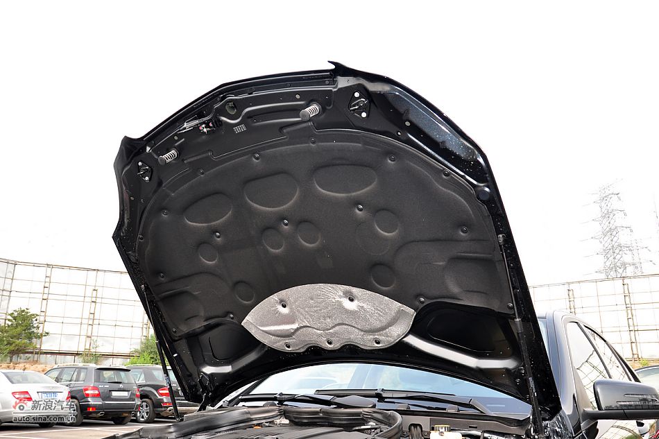 2011款奔驰C级实拍