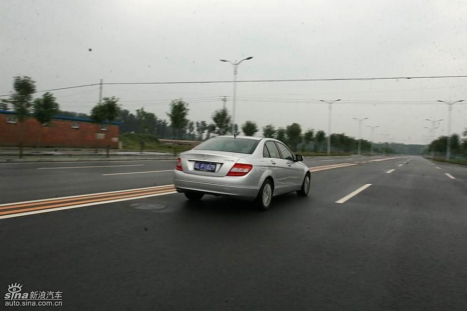奔驰C200K试驾实拍