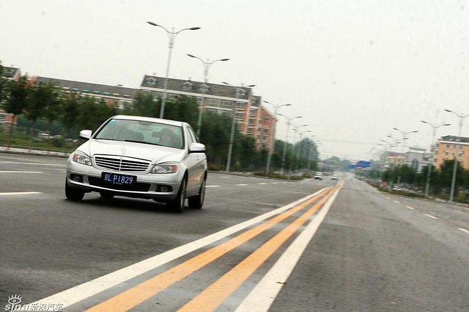 奔驰C200K试驾实拍