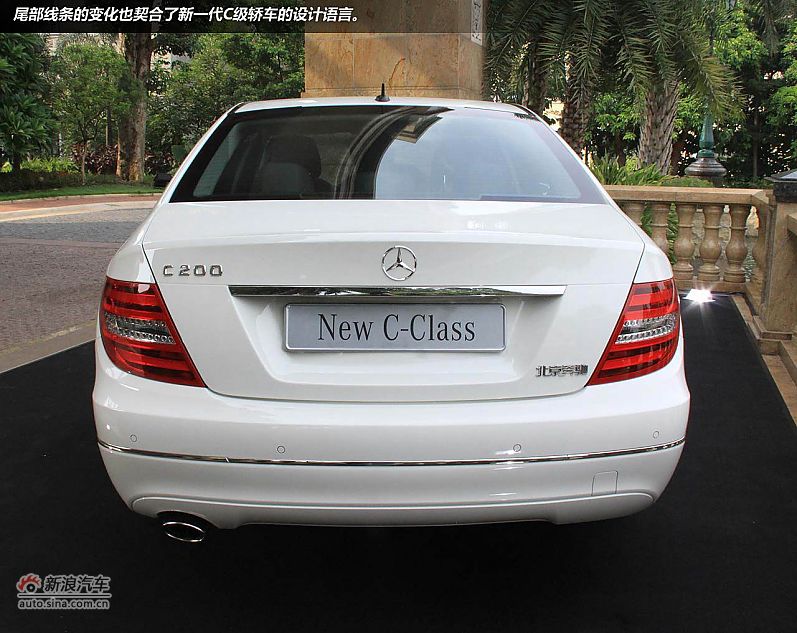 广州试驾奔驰新一代C级轿车