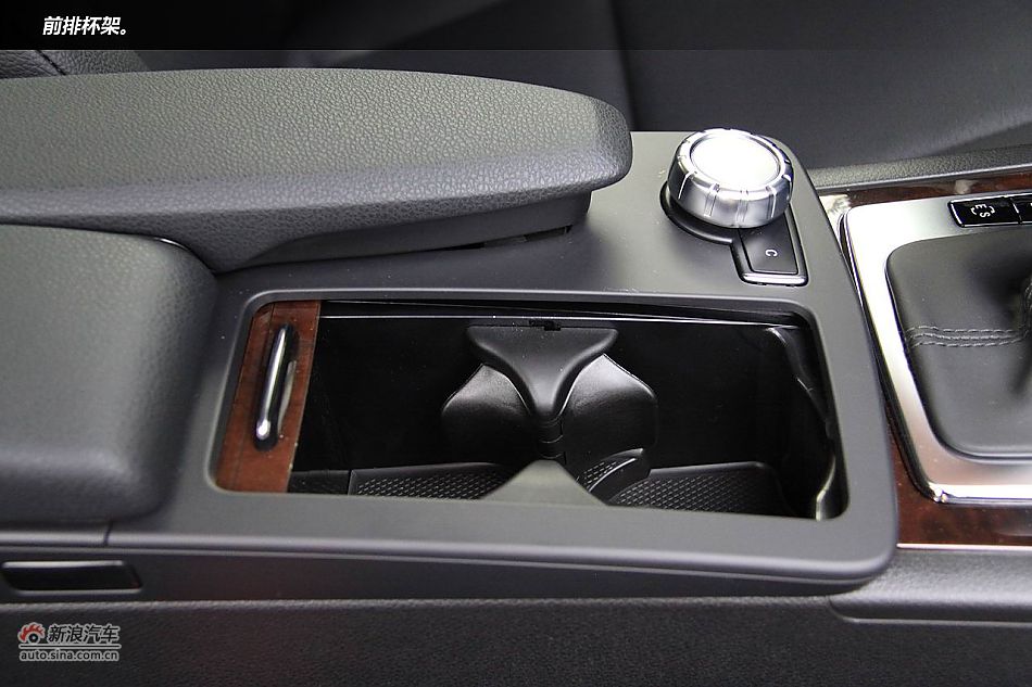 广州试驾奔驰新一代C级轿车