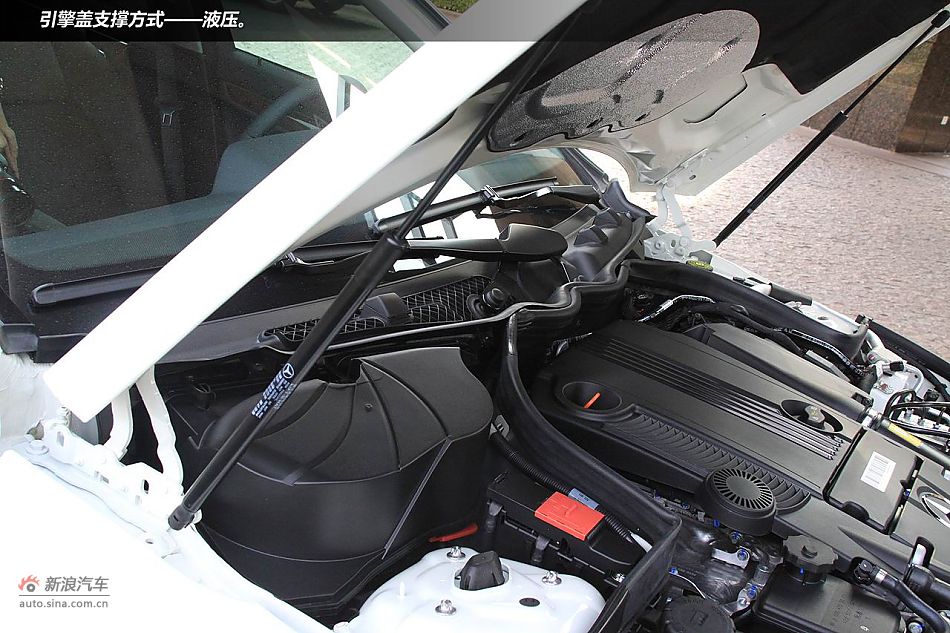 广州试驾奔驰新一代C级轿车