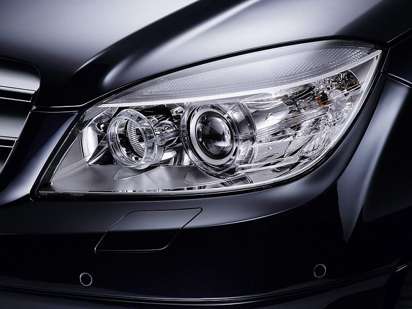 北京奔驰C级轿车外观