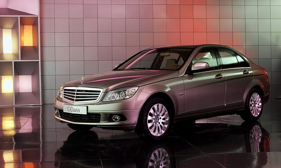 北京奔驰C200K标准型外观