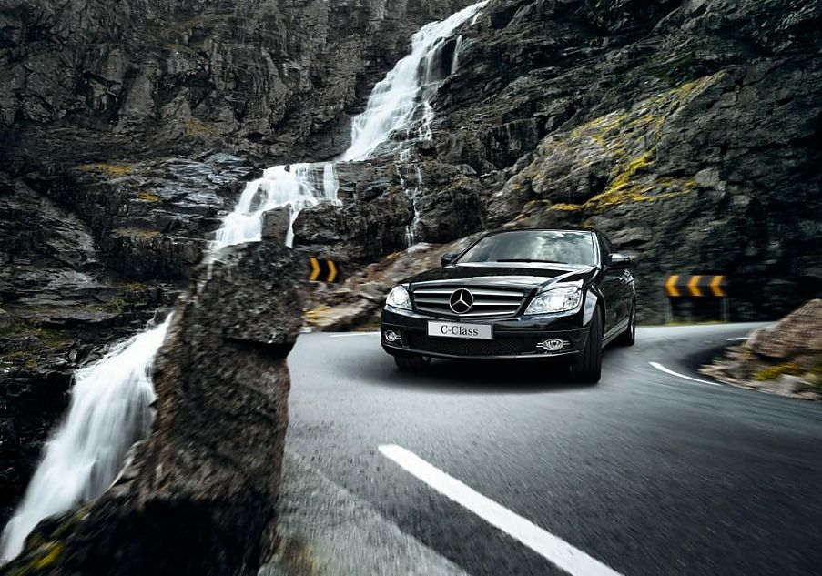 国产奔驰C级外观