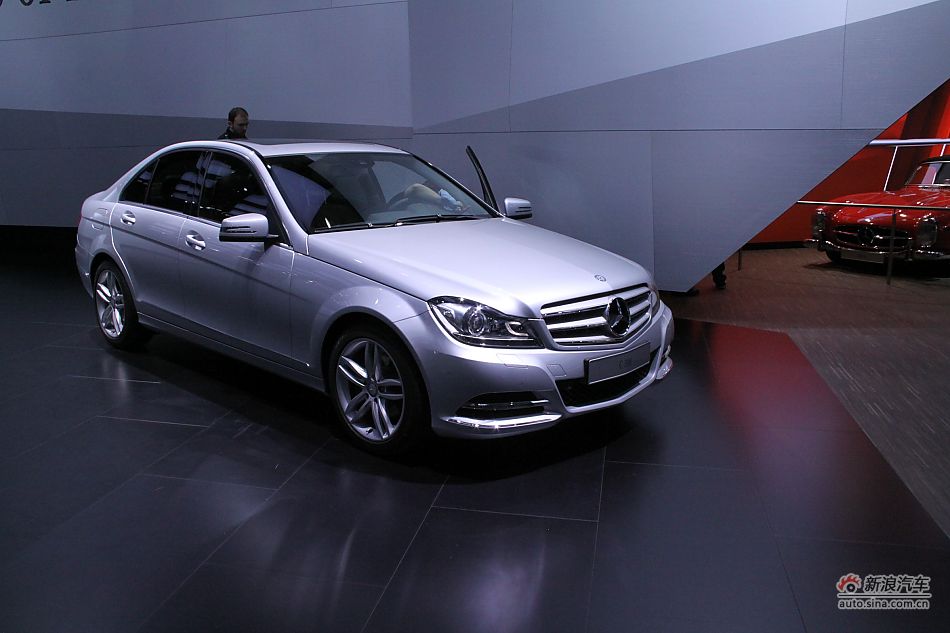 奔驰C300