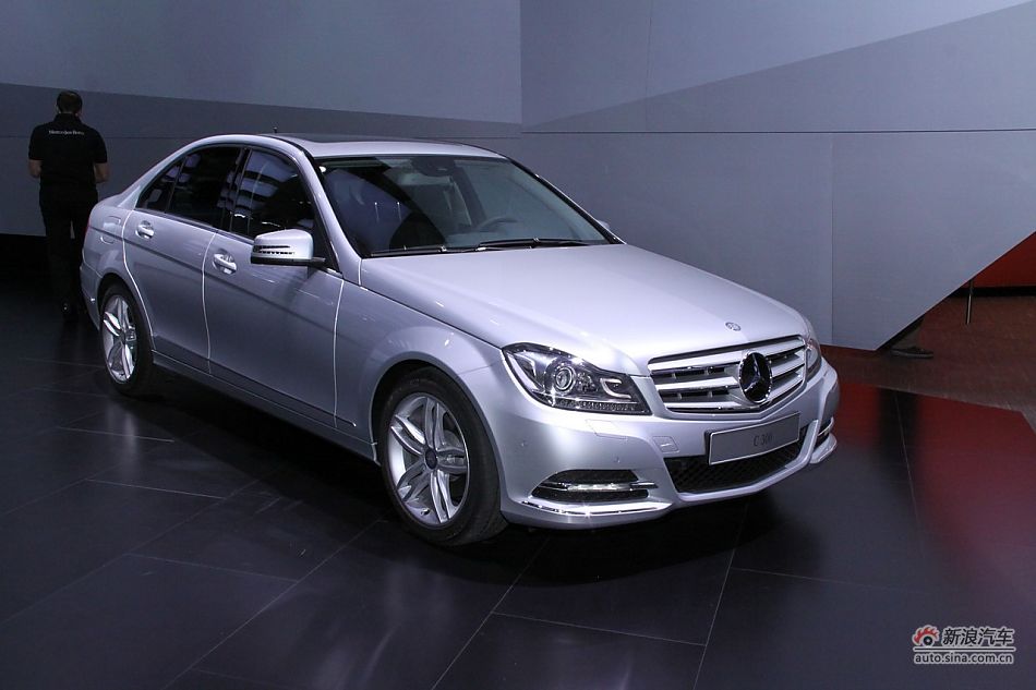 奔驰C300