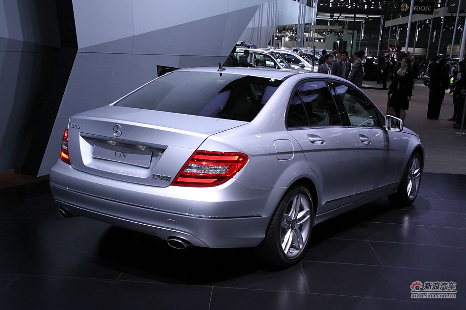 奔驰C300