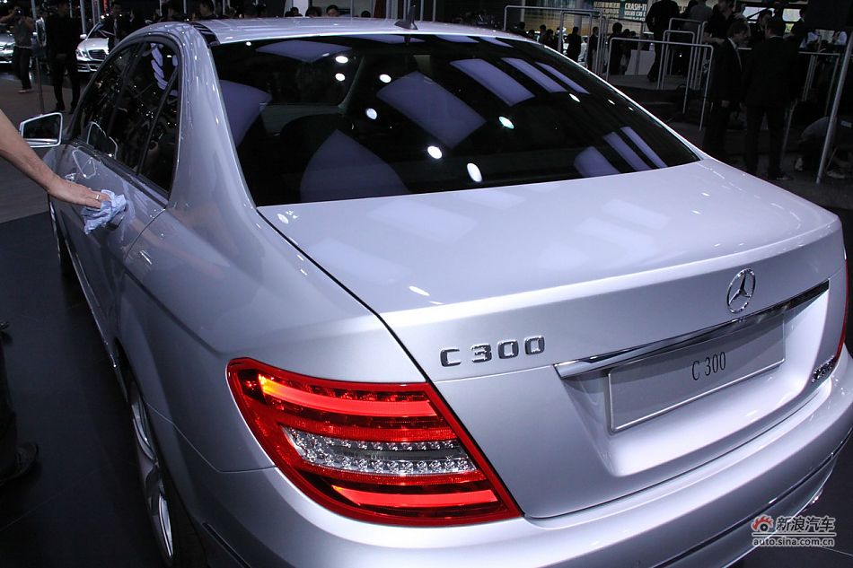 奔驰C300