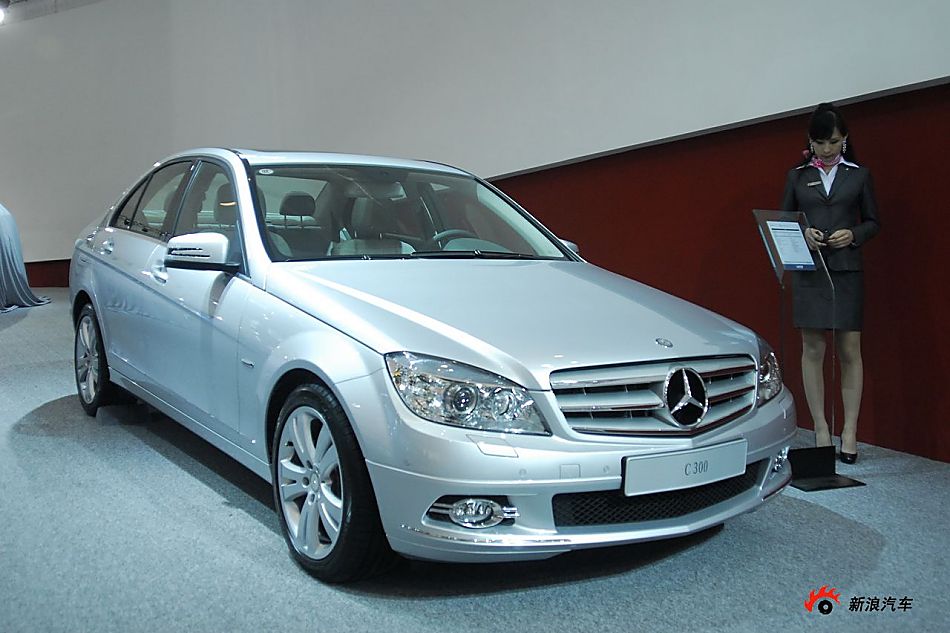 奔驰C级