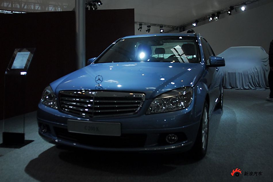 奔驰C级