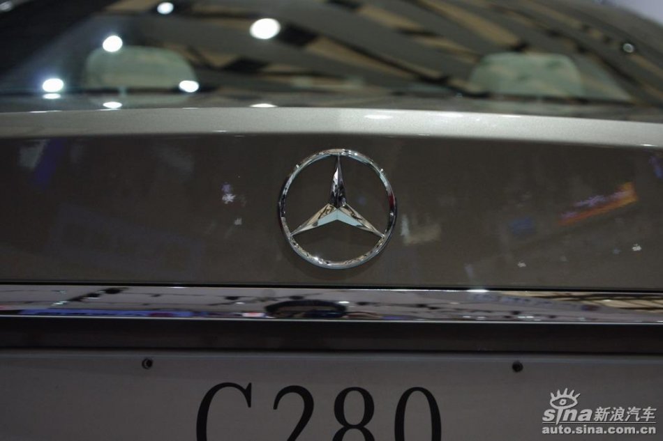 奔驰C级