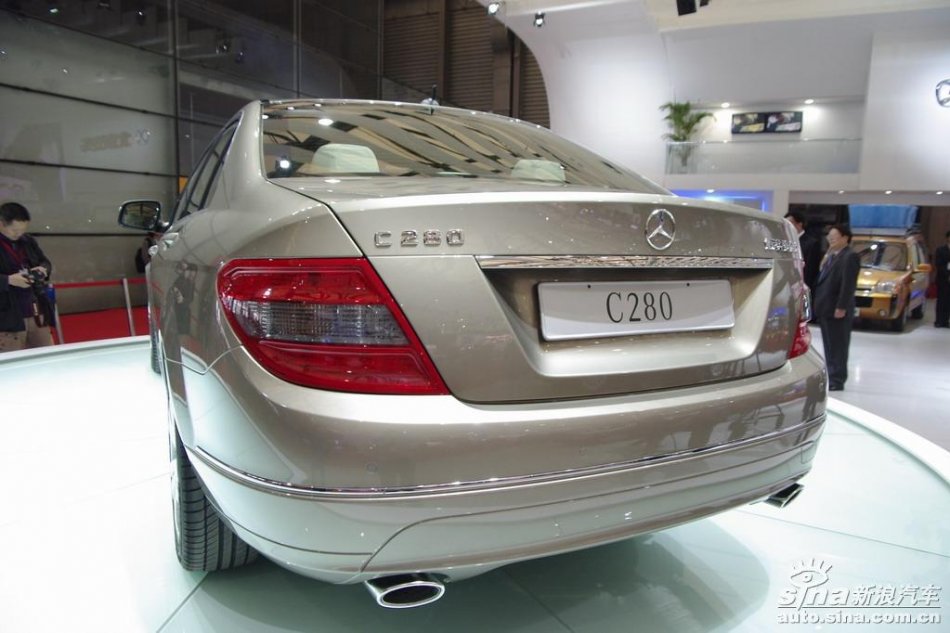 奔驰C级