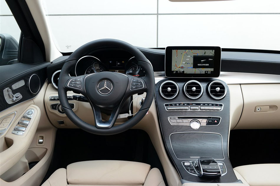 2015款 C 260 L 运动型 内饰