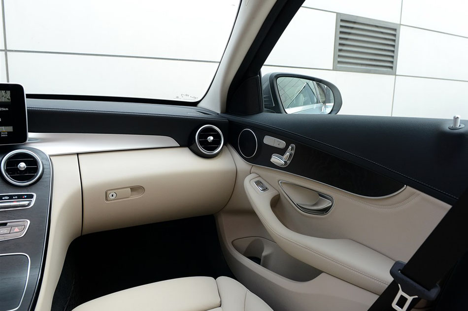 2015款 C 260 L 运动型 内饰