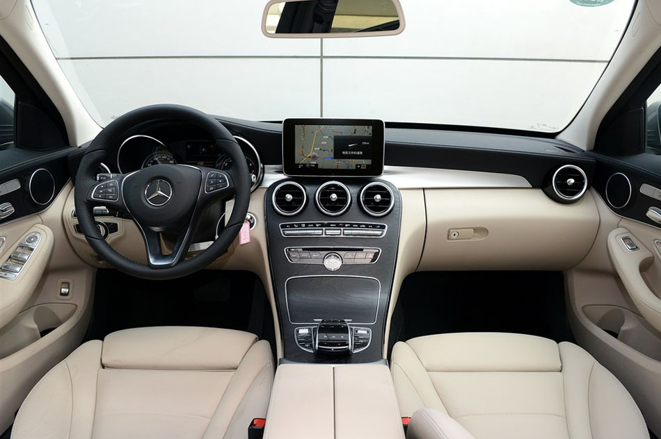 2015款 C 260 L 运动型 内饰