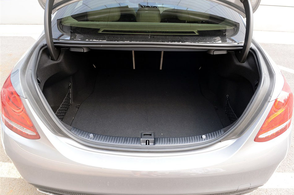 2015款 C 260 L 运动型 座椅空间