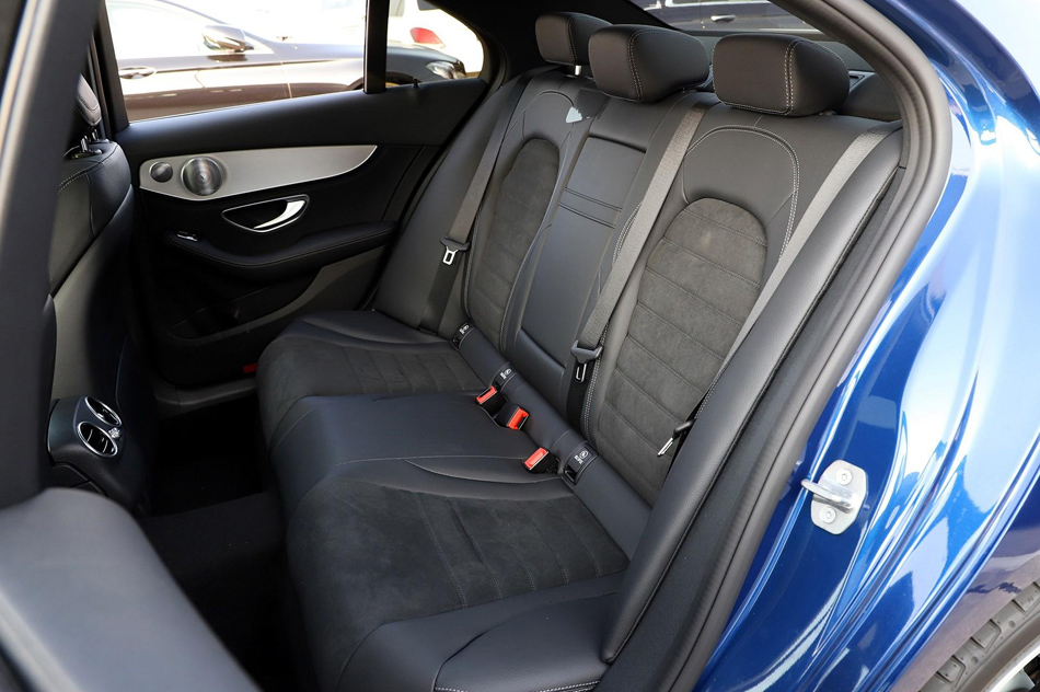2018款 C 200 成就特别版 座椅空间