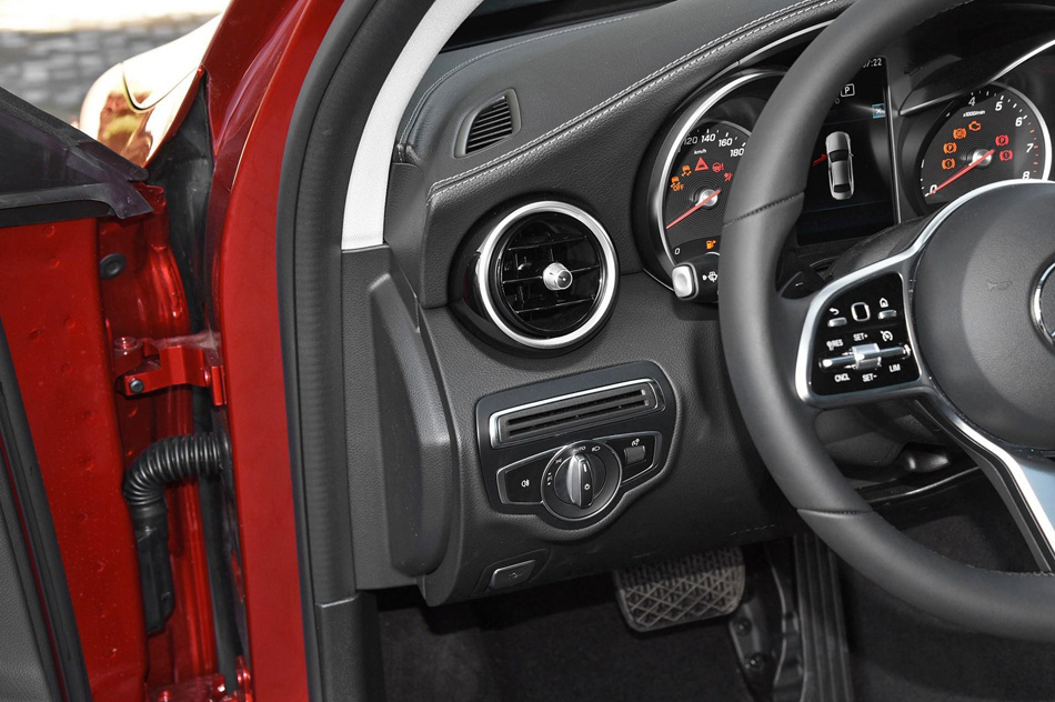 2019款 C 260 L 运动版 内饰