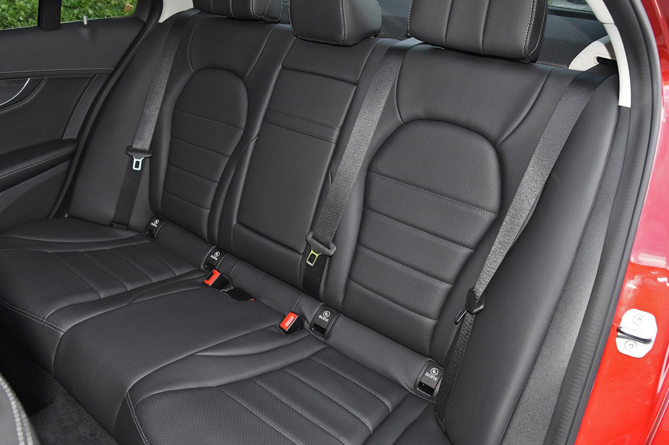 2019款 C 260 L 运动版 座椅空间