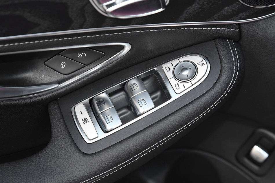 2019款 C 260 L 运动版 座椅空间