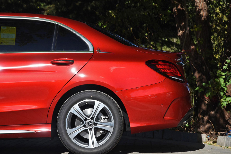2019款 C 260 L 运动版 细节