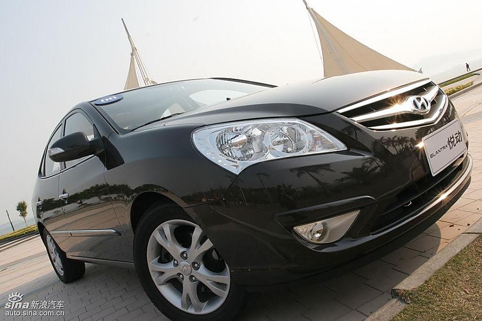 图为悦动外观及细节