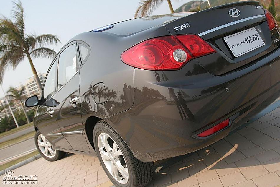 图为悦动外观及细节