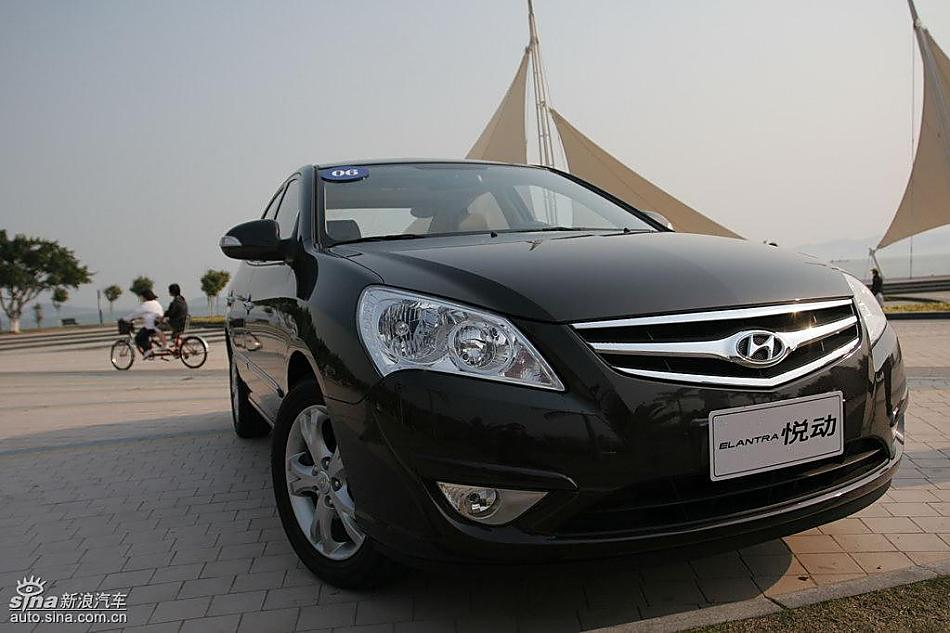 图为悦动外观及细节