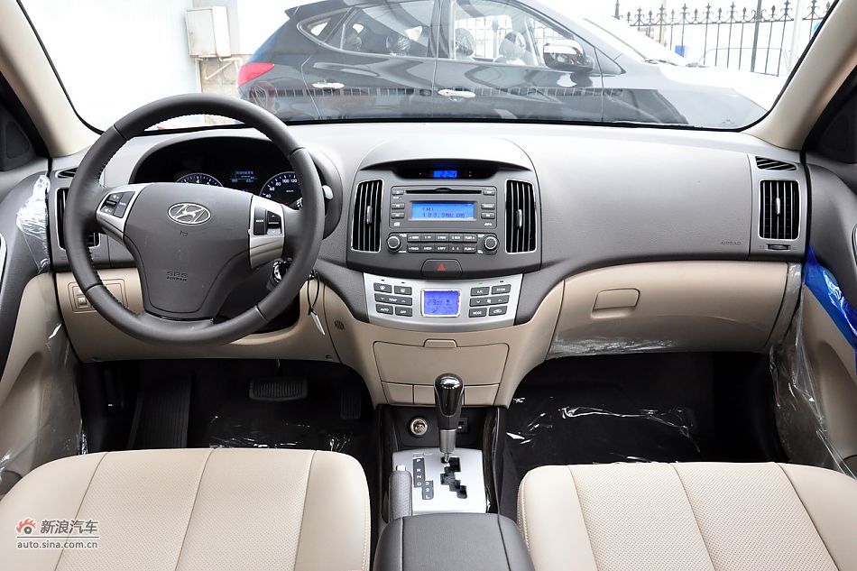 2011款悦动高清到店实拍