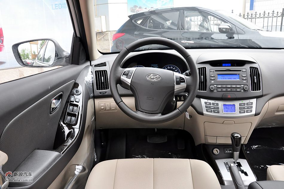 2011款悦动高清到店实拍