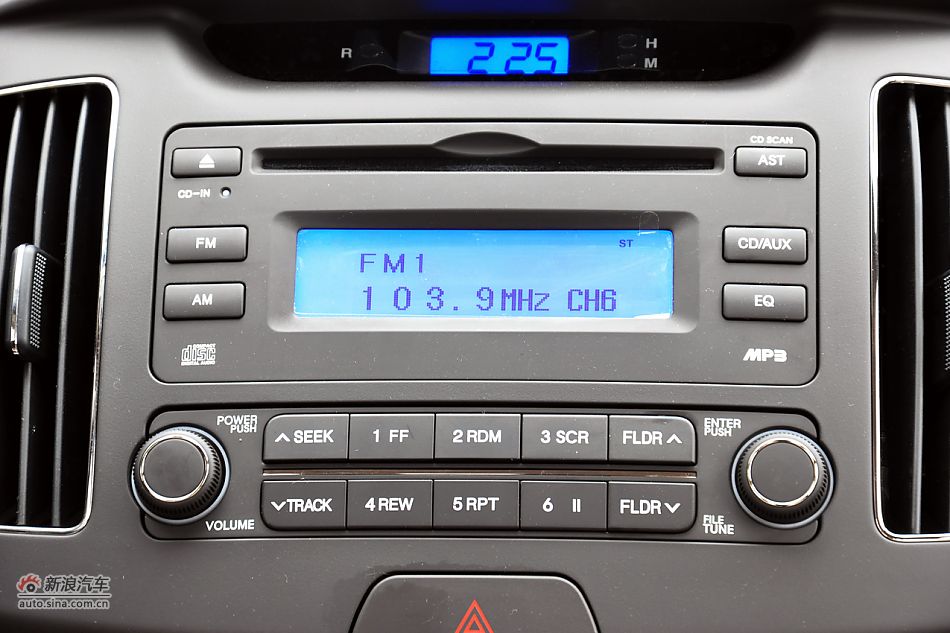 2011款悦动高清到店实拍