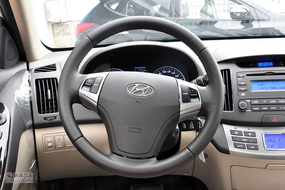 2011款悦动高清到店实拍