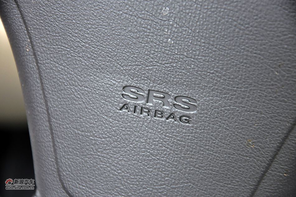 2011款悦动高清到店实拍