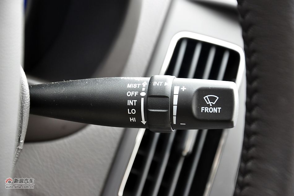 2011款悦动高清到店实拍