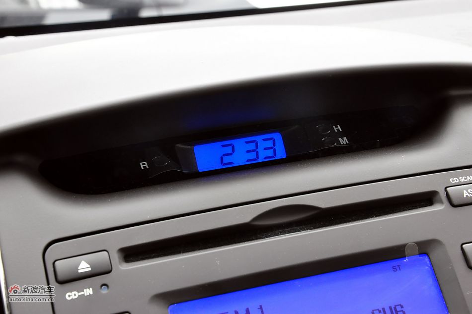 2011款悦动高清到店实拍