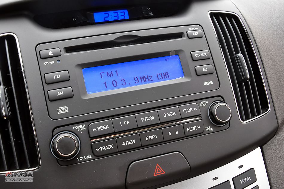 2011款悦动高清到店实拍