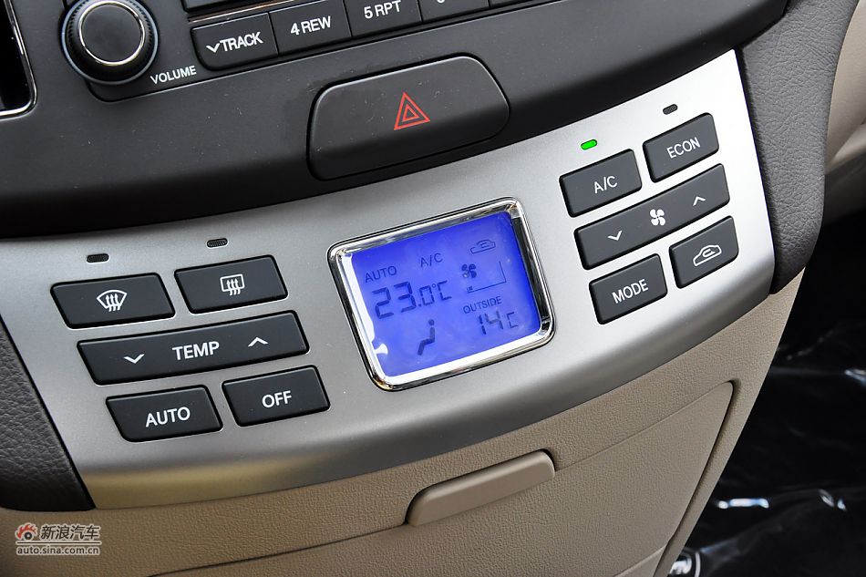 2011款悦动高清到店实拍