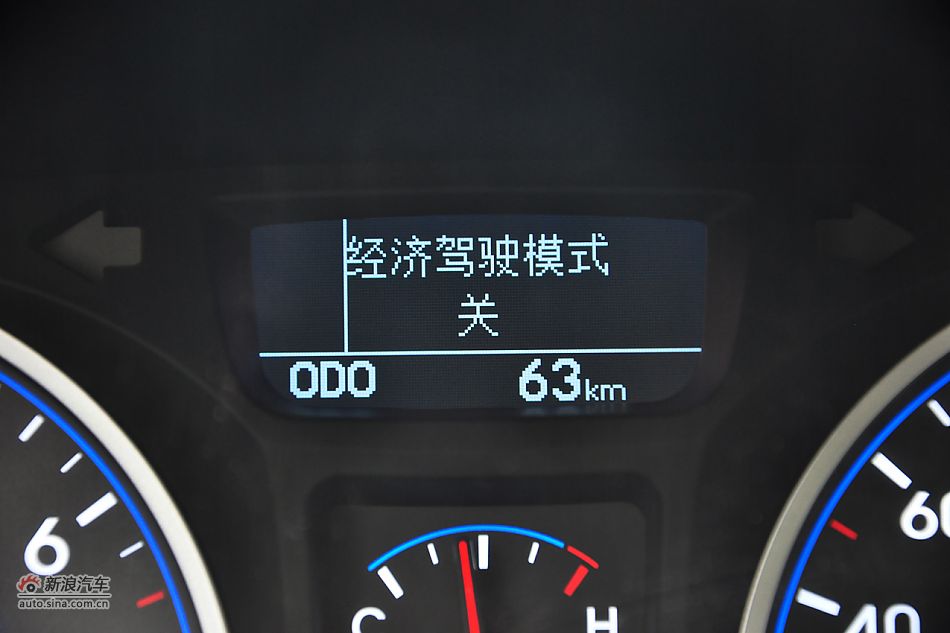 2011款悦动高清到店实拍