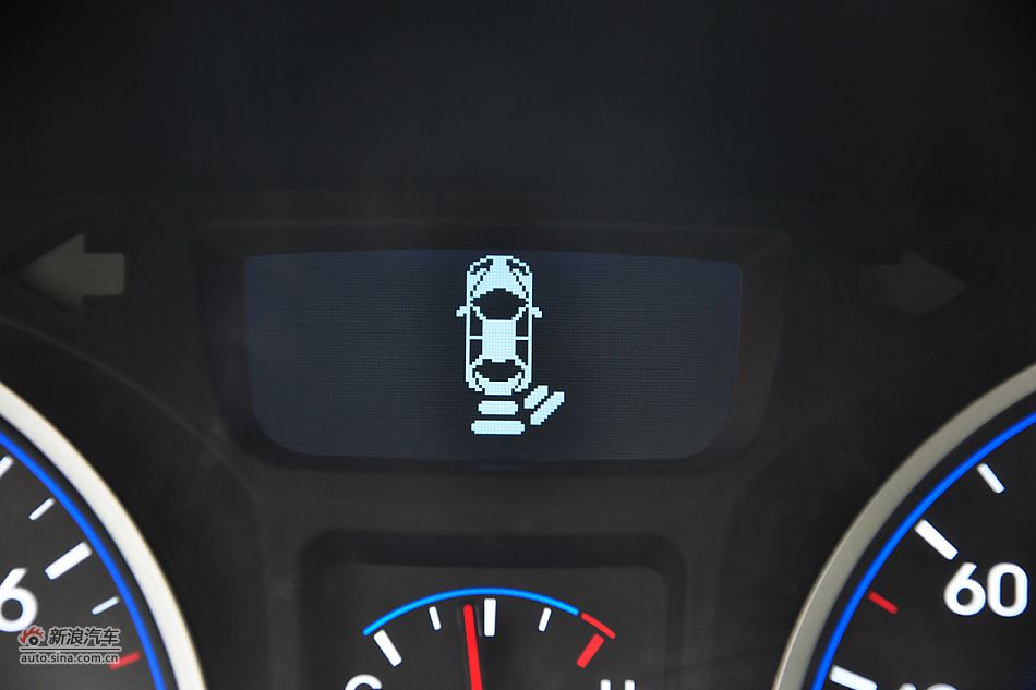 2011款悦动高清到店实拍