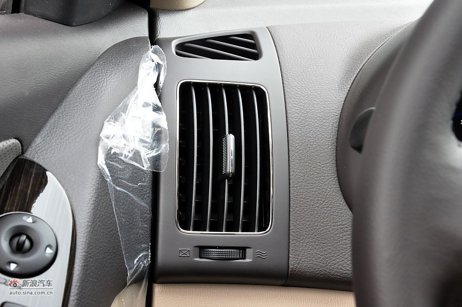 2011款悦动高清到店实拍